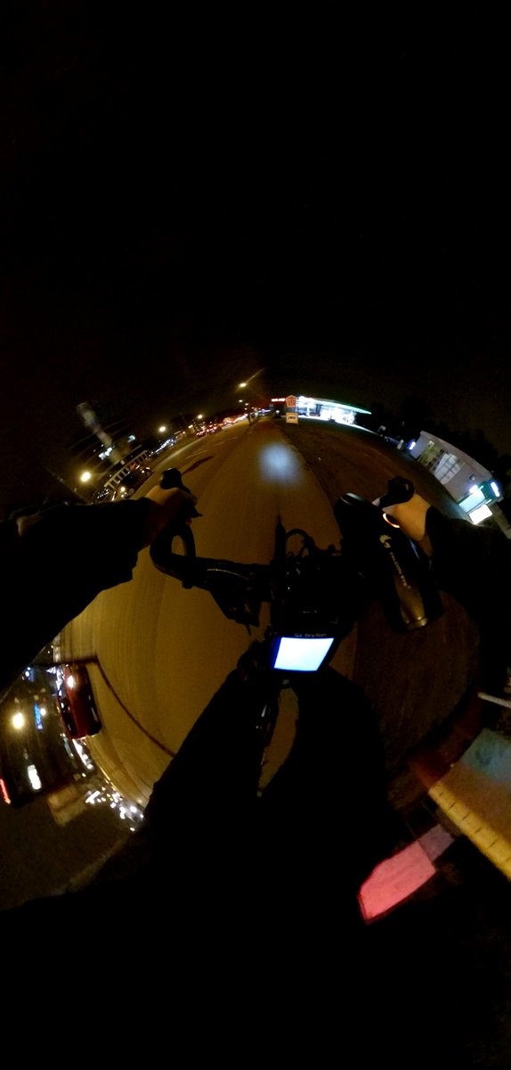 BogumilLDZ's tweet photo. #NightCity #nighttriding #cycling #360 #misphere https://t.co/rLT6x6WEHU