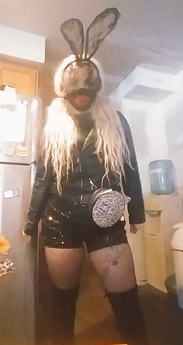 It's a man's world. I'm just trying to thrive in it. 🐰🎀🖤 $WhitRyderXXX https://t.co/7SljDM0RQE<a href="/tag/follow"class="tags"><span>#follow</span></a><a href="/tag/instagram"class="tags"><span>#instagram</span></a><a href="/tag/insta"class="tags"><span>#insta</span></a><a href="/tag/xbox"class="tags"><span>#xbox</span></a><a href="/tag/subscribe"class="tags"><span>#subscribe</span></a><a href="/tag/retweet"class="tags"><span>#retweet</span></a>