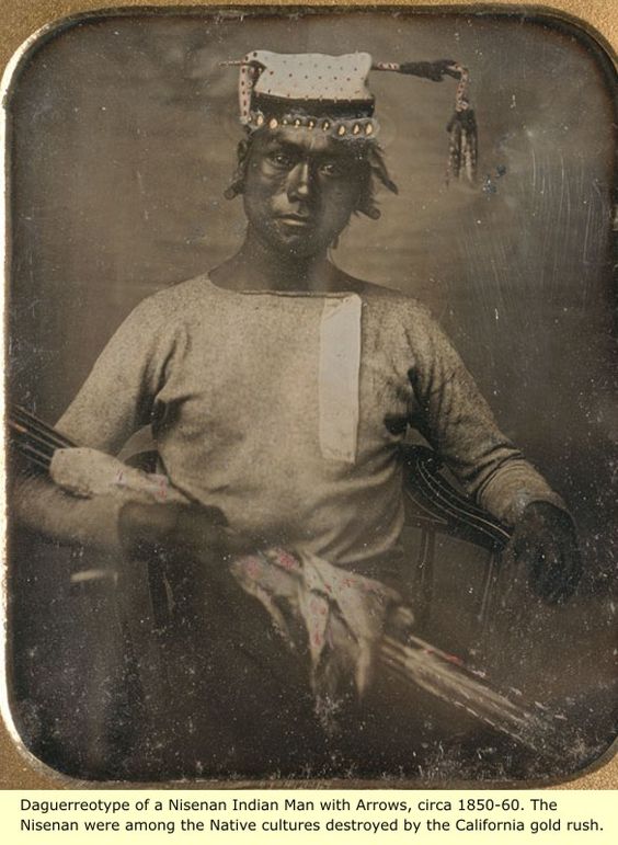 One way or another however the Aztecs/ dark mexicans (or at least alot of them) found there way north and mixed with the northern moors, hence why you have aztec/mayan features with beards. A trait not usually found among them.