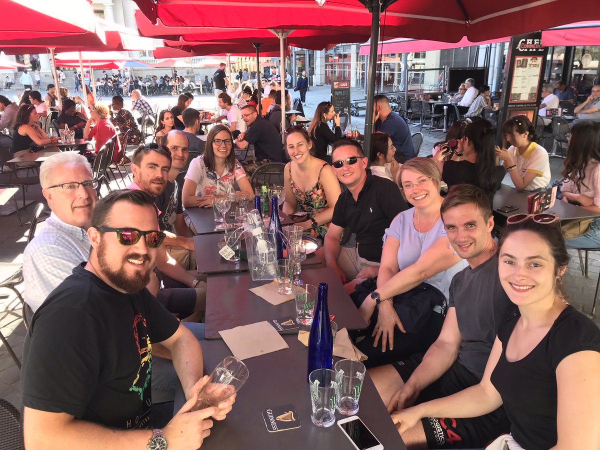 MingPeterLee's tweet photo. @SQUASHTRAVEL Thx Mel! Looking forward to having a Gin &amp; Tonic with you and Ian somewhere in the world next year 😎 https://t.co/WVVYPPDx2M