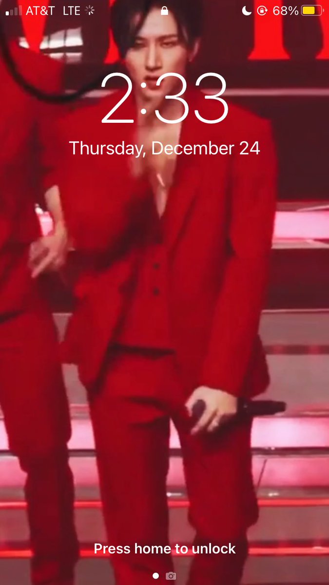 Ryansbestie00's tweet photo. Don’t break the chain 
-Lock Screen
-YT History 
Last song you listen to 
7th(to the last) pic on gallery 
It’s been forever since I did one of these 
7 mutual
@Queenofjongin 
@sweetenerkyuns 
@Pandabluefish 
@ilovejumpol 
@cb97Iife 
@ChelseiWahlgren 
@shyCaminva https://t.co/DBpgIpJ92g
