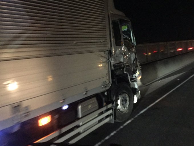 事故 圏央道 久喜白岡jct 幸手ic付近で事故 トラック同士が衝突 現地の画像や動画まとめ まとめダネ