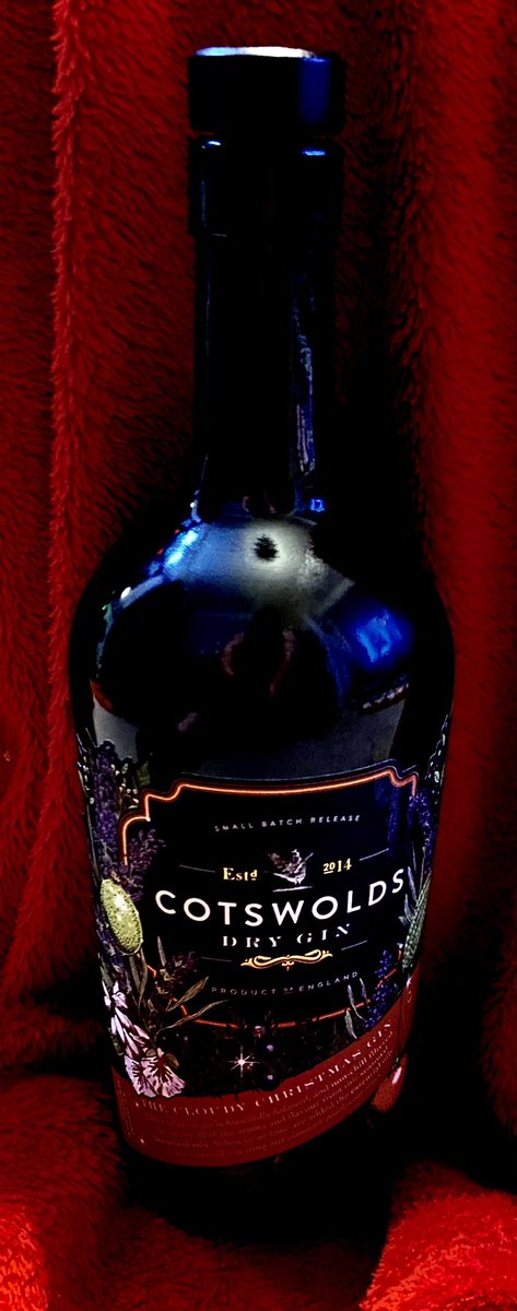 Merry Christmas- wishing you a gin filled time. Can highly recommend this delicious Christmas Gin from <a href="/Cotswoldistill/">Cotswolds Distillery</a> - cheers!