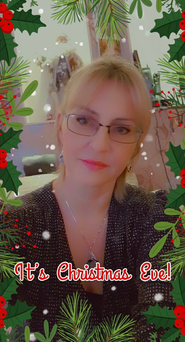 AnitaBreeksie's tweet photo. Still trying to get in the Christmas mood, its not easy this year. #2020 #hardyear #Christmas https://t.co/ANzSxaJ08q