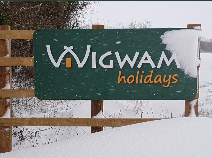 MillsideWigwams's tweet photo. Merry Christmas from all at Millside.

#glamping #Lincolnshire #Christmas2020 #staycation #Christmas https://t.co/tJMMyqAJBC