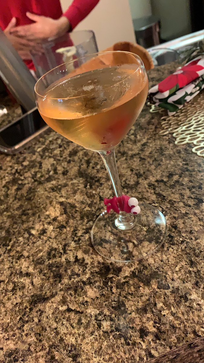 MikeMessink1's tweet photo. Merry Christmas Eve 🥂🥂🎅🏻 https://t.co/gKhqxchSlr