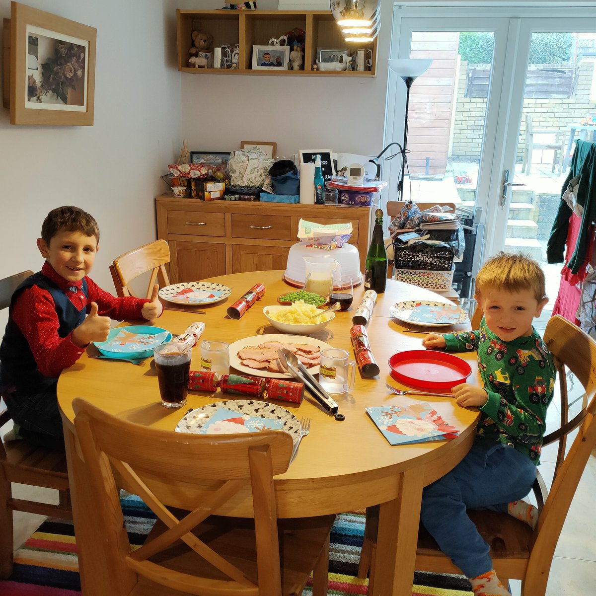 KentGirlMusings's tweet photo. Merry Christmas to all my Twitter friends from me and Digby, and of course my lovely boys Isaac and Elliott. Thank you for the many police related posts they have loved all year. Always here if anyone needs to talk this Christmas season #Christmas2020 #CovidChristmas #doorisopen https://t.co/b2Lxia0fa4