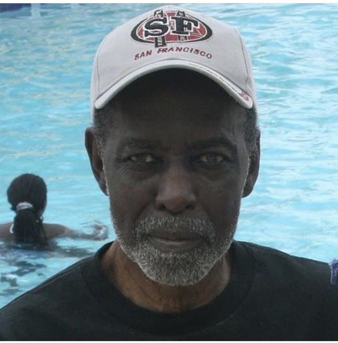 Kontact05's tweet photo. You were EVERYTHING to all who knew you. To your wife you are the love of her life! To your kids you were Superman. It’s been tough without you but I continue to keep your Legacy going! I love you and Happy Birthday Uncle Donald! #Woodside💪🏿 https://t.co/Jb1u6toOlT