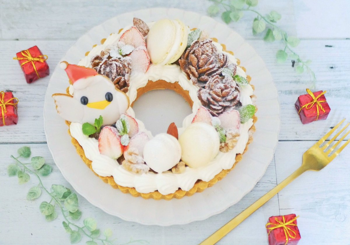 Nana Cafe メリークリスマス 今年のクリスマスケーキはナネットさんのリースタルト フィリングにアールグレイ入れたら香りがめちゃ良い チョコフレークで松ぼっくり作ってみた コッタ クリスマスケーキ Nana Cafe メリークリスマス 今年のクリスマスケーキはナネットさんのリースタルト フィリングにアールグレイ入れたら香りがめちゃ良い チョコフレークで松ぼっくり作ってみた コッタ クリスマスケーキ