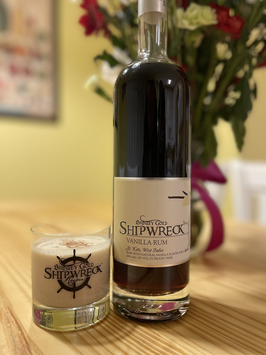 RumReviews's tweet image. Starting Christmas Vacation off right! Homemade sous-vide eggnog with @brinleygold Vanilla Rum and fresh nutmeg 

#rum #eggnog #ChristmasEve