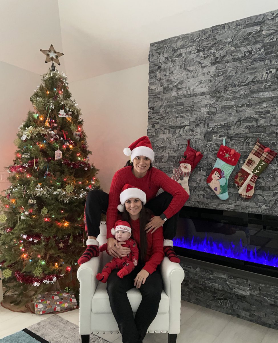 #MerryChristmas everybody 🎄 #FelizNatal para todos. https://t.co/JqtNf5sxD1