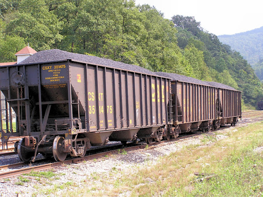 The sharp-eyed among you may notice in the quote-tweeted photo that the hoppers behind the loco are not your iron ore hoppers (see image). They are, instead, coal hoppers! There's a fantastic story behind this apparent inefficiency:  https://twitter.com/BlessedTrains/status/1342196823692353541
