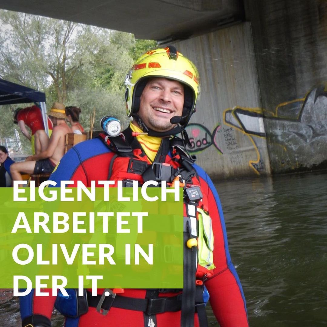 Es gibt Einsätze, die Oliver ganz besonders in Erinnerung geblieben sind. Zum Beispiel, als er und seine Kollegen von der Deutschen Lebens-Rettungs-Gesellschaft (kurz DLRG) bei Hochwasser eine vierköpfige Familie aus ihrem Haus evakuieren mussten: ulmer-spickzettel.de/oliver-rettet-…. #ulm