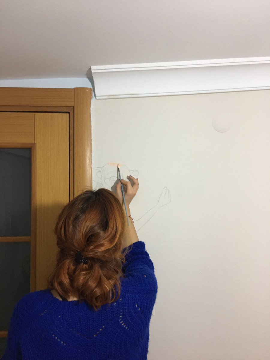 haticeddemir's tweet photo. Arkadaşlar duvarını boyatmak isteyen var mı https://t.co/tNINhECBIY