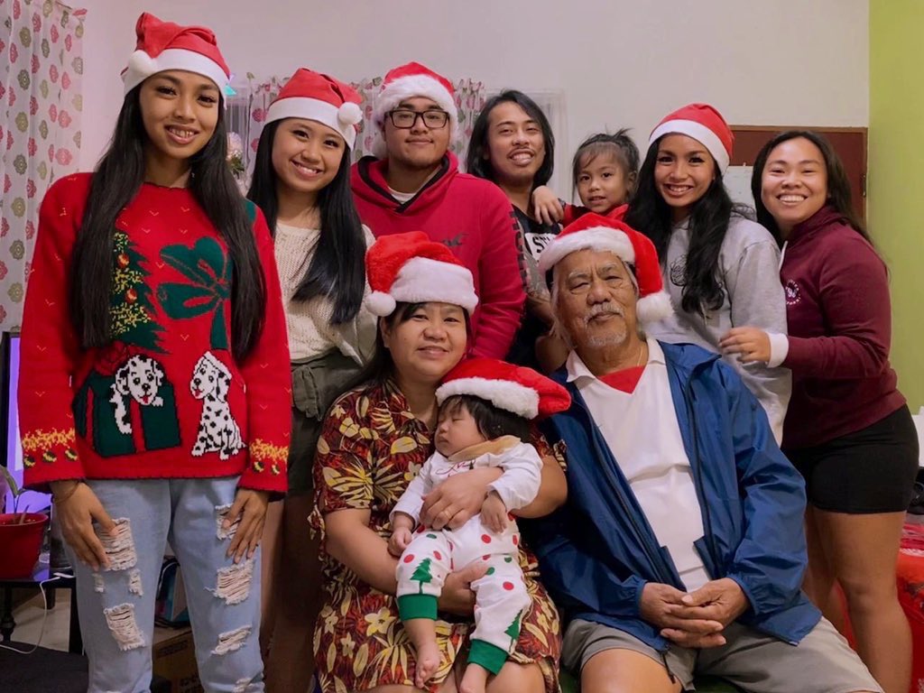 _jinav's tweet photo. 🎄 MERRY CHRISTMAS 🎄 https://t.co/aWvHAG9z1V