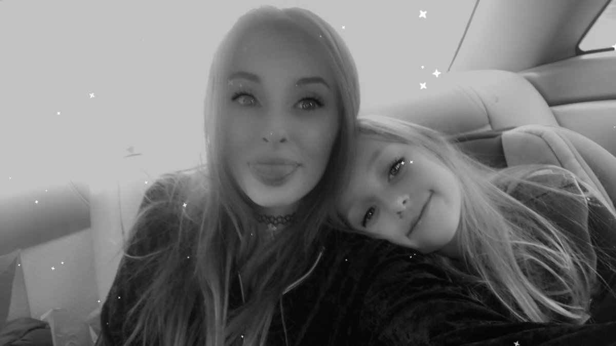 KalanotKayla21's tweet photo. @pulte $AwkwardMonica  cashapp Or @Kala-Marie-4 on Venmo single momma of 1 beautiful little girl, we recently lost our house and our car is at its last days! Would be appreciative for ANY help or even just prayers and good vibes! 💕 https://t.co/Xchu6obcQQ