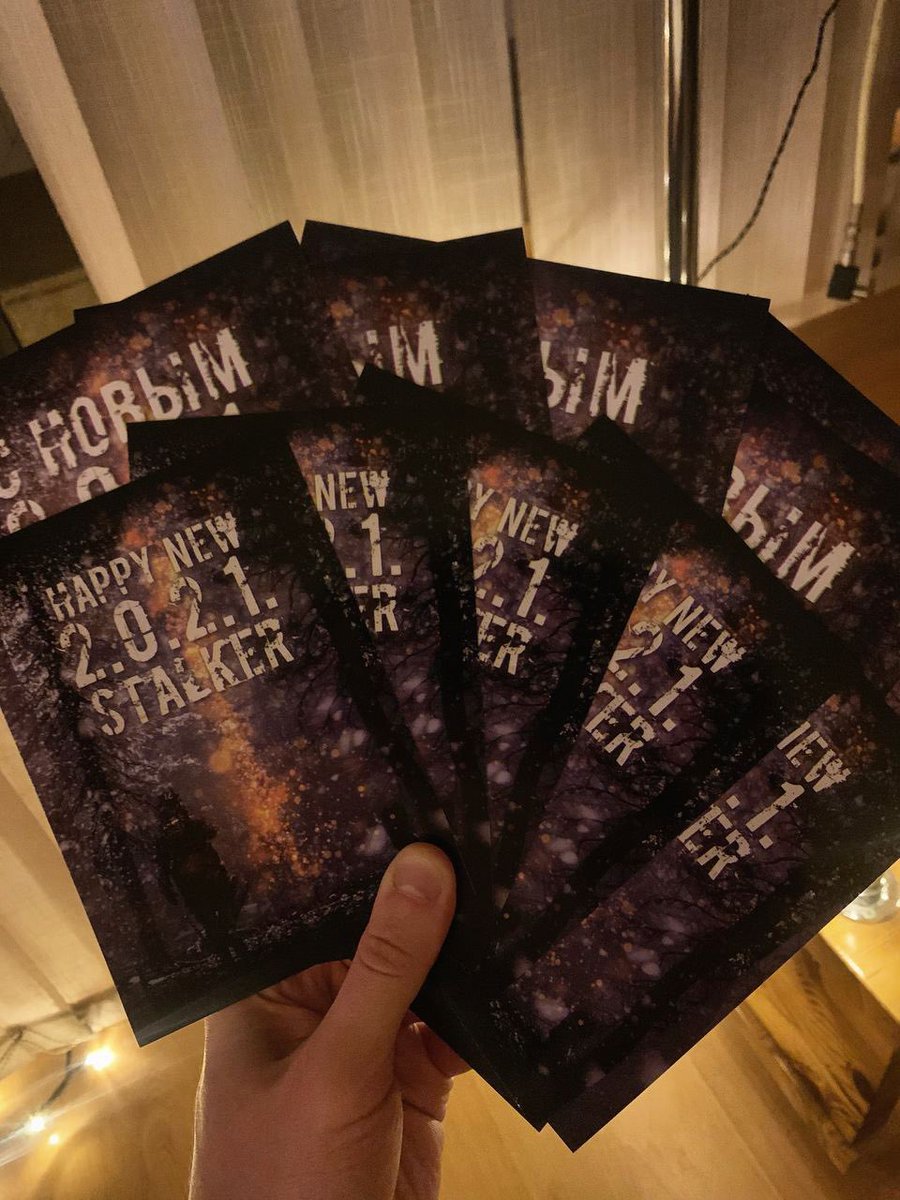 Caxap91's tweet image. Хочу разыграть 10 штук среди твиттерских

Подписка + RT, подпишу сам от руки и отправлю 

Победителей выберу в субботу 

Пусть будет чуть побольше праздника 💫