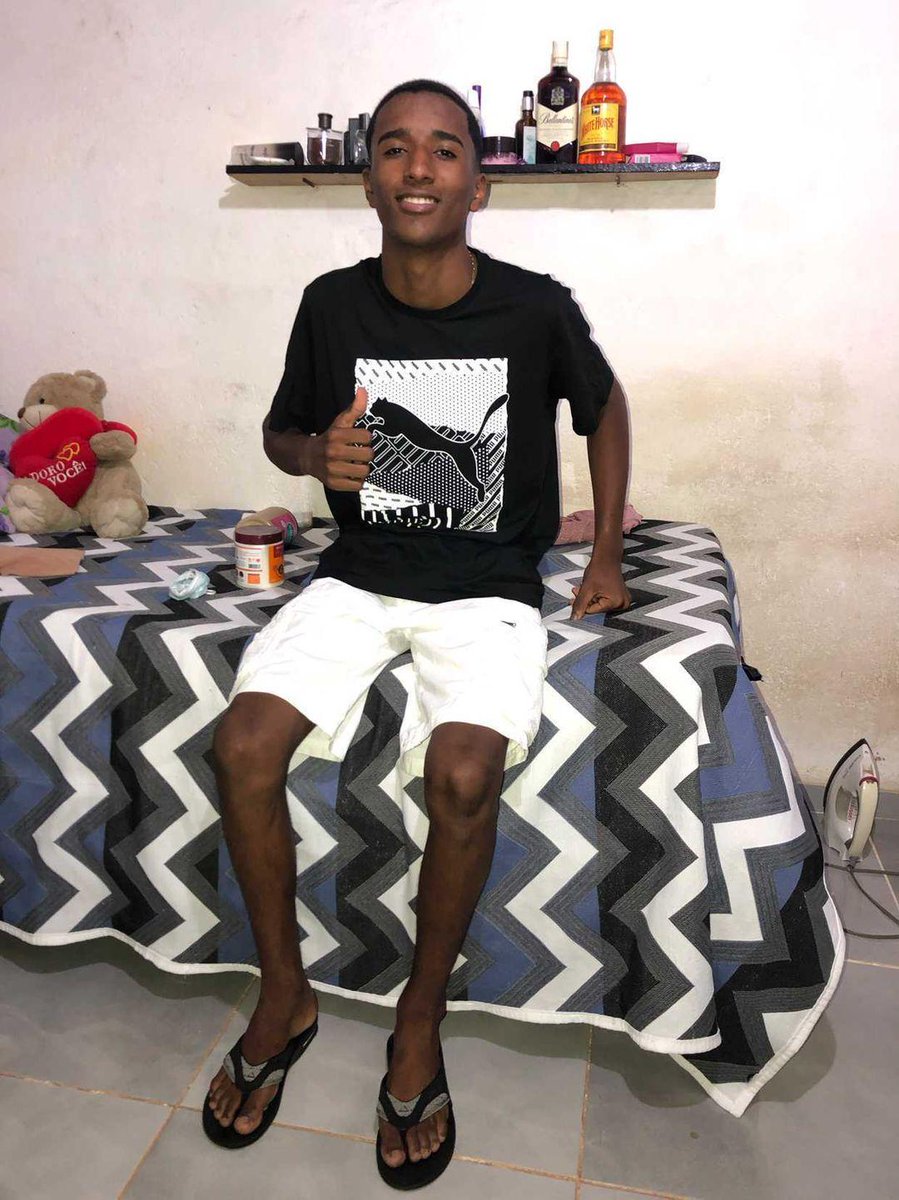 Mtrem442's tweet photo. + um Natal na permissão de Deus, ano bem complicado mas nós tá ai🙌🎅🚩 https://t.co/4DFS5aWpvB