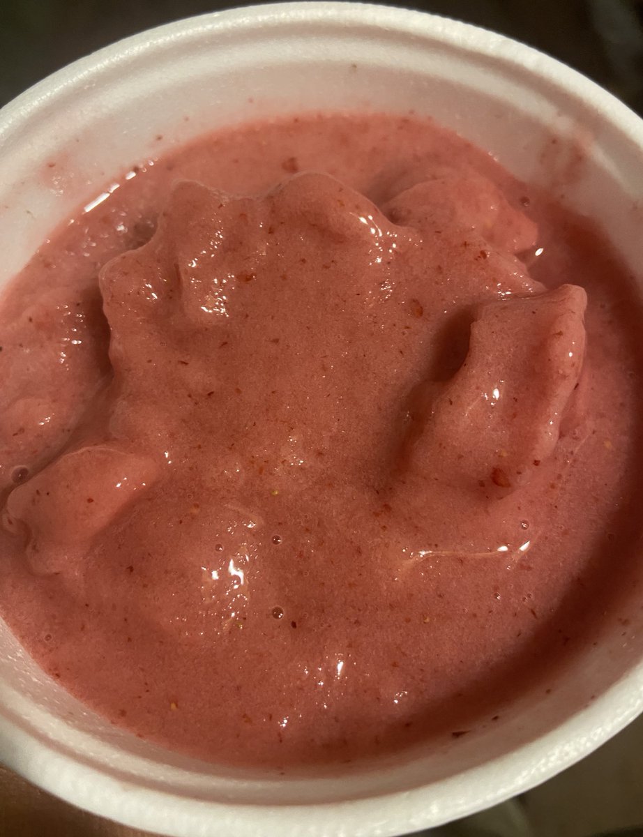OnPoint_El's tweet photo. Iβm the Smoothie King π€΄πΎπππ«π
- banana. strawberry. blueberry. peach. peanut butter. pumpkin seed. apple cider vinegar. coconut water. ice cubes.
#healthyiscool #choices #bellyoff #ELevatedliving #ElvsEl #balance #control #selfcare β¨π€ https://t.co/uR9sgaoyne