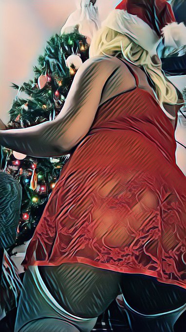 Merry Christmas, My Loves... &hearts;️ 🎅🏾 ❄️ 🎄 ✨ https://t.co/OVy5qmJ2vq