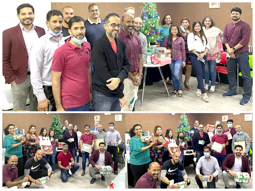 SitesPowerDubai's tweet photo. #Christmas celebrations from the different teams at #Vinsys across the Globe!
We know, time is challenging and crucial!! We are taking utmost care to stop the virus spread!! You do too.

Wish you all Safe &amp; #MerryChristmas!! 
Take time to roast &amp; #learn from 2020 &amp; #Welcome2021!! https://t.co/RaRgBQQzq2