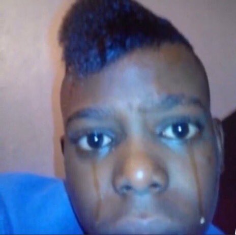 Kanyee_Woost's tweet photo. Carti fans listening to whole lotta skips #WholeLottaRed https://t.co/J0EMvFe6b6