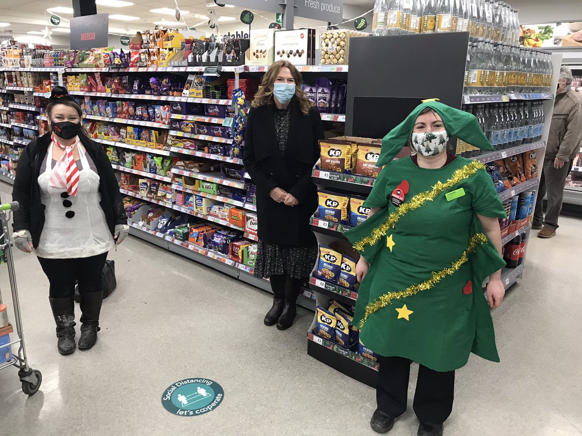 matt (@garton_matthew) on Twitter photo Couldn’t resist this photo today with Debbie talking to a tree (Fay) and a snowman (Pauline) from Rising Brook <a href="/adamleewaudby/">Adam Waudby</a> <a href="/ClaireKoziol/">Claire Koziol</a> @PaulalanDennis <a href="/jim_watts/">Jim Watts</a> Couldn’t resist this photo today with Debbie talking to a tree (Fay) and a snowman (Pauline) from Rising Brook <a href="/adamleewaudby/">Adam Waudby</a> <a href="/ClaireKoziol/">Claire Koziol</a> @PaulalanDennis <a href="/jim_watts/">Jim Watts</a>