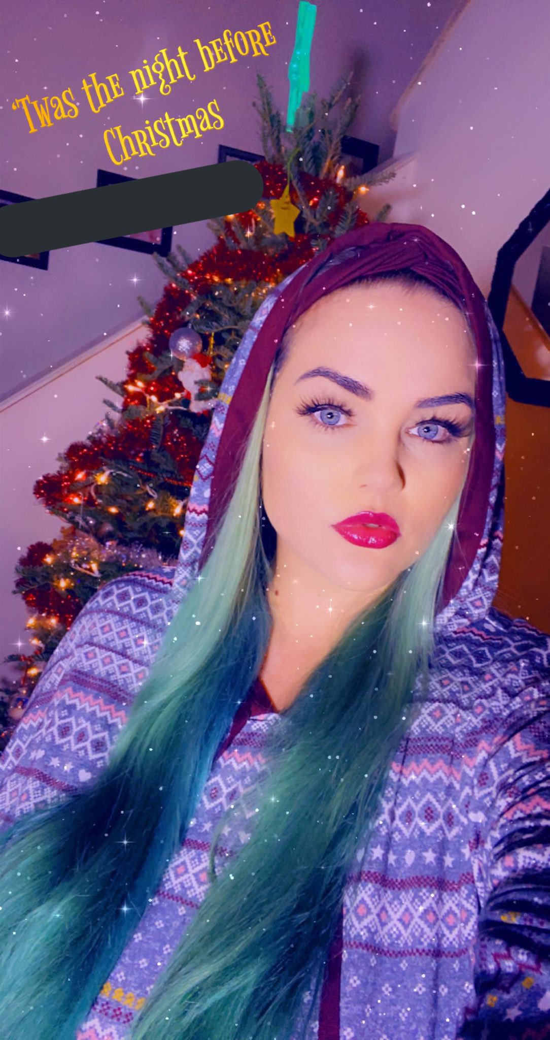 TW Pornstars - 1 pic. AthenaBlaze. Twitter. Merry Christmas 🎄 This mama