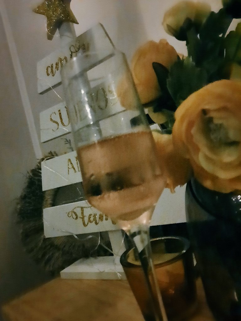 Bebamos y emborrachemos la ciudad...#vamosnena