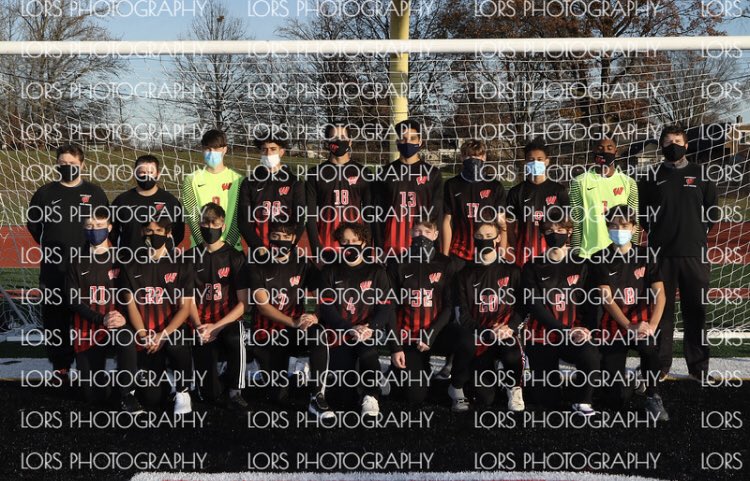 _flyryy's tweet photo. so proud to have been apart of such a great team, and blessed with the opportunity to captain my junior year. can’t wait to ball out one last time♥️ @BarronsSports @BoysSoccer_WHS https://t.co/blJ0wFqzGk