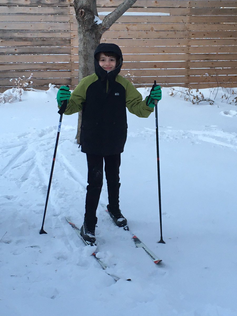 Laps around the yard for Ian’s first ski lesson! In 7 degree weather, this kid is definitely Minnesota. https://t.co/zUkIsC4gs3
