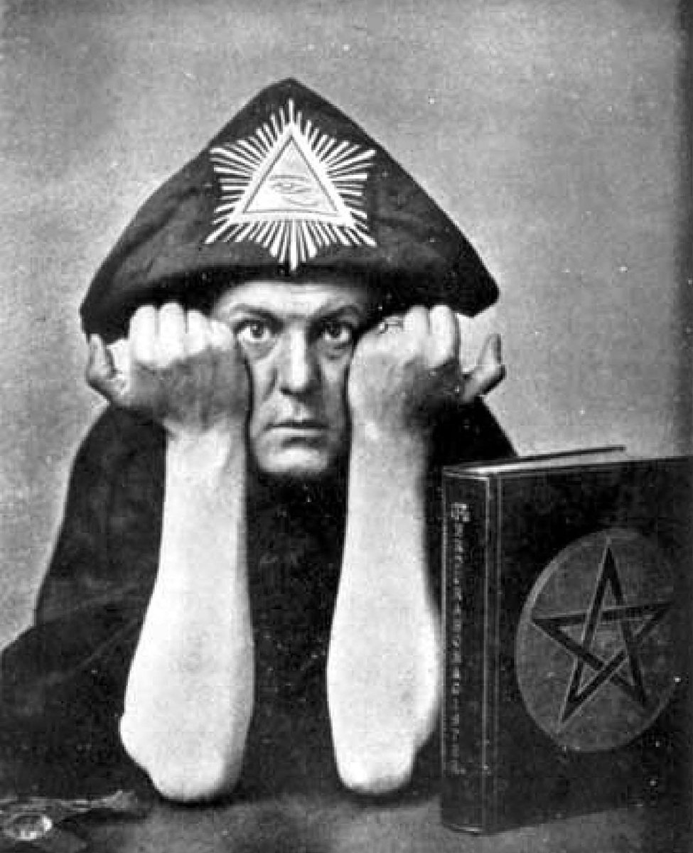 quindariusma's tweet photo. do what thou wilt shall be the whole of the law 😊 https://t.co/ibirEOHLEt