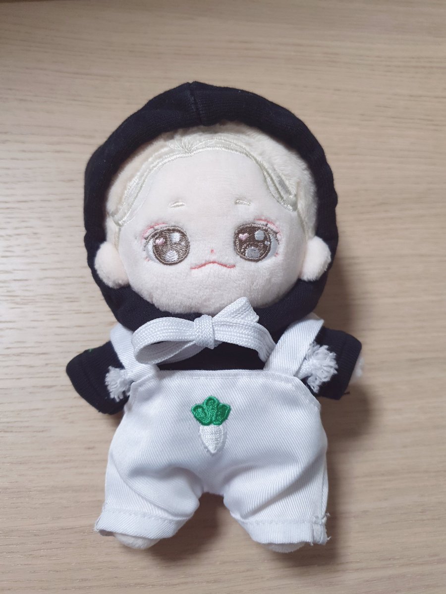 Always_Oneus's tweet photo. @DOREMI_SOLAR
#도레미파솔라 #솔라
크리스마스 선물처럼 도레미가 왔어요!!
15cm 인형옷이 망토하나라...20cm 아가옷 입혔는데 이것도 너무 귀여워요🤭🤭
15cm 인형옷도 빨리 장만해야겠어요
총대님 귀여운 도레미 진행해주셔서 감사하고 수고많으셨어요!!
🎄Merry Christmas🎄 https://t.co/fx89kktEgN