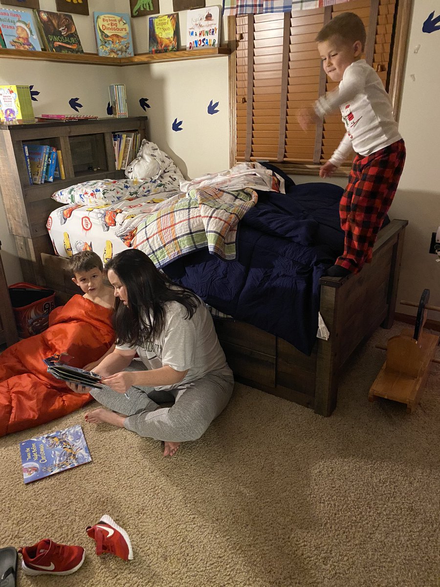 Nbarscewski's tweet photo. The night before Christmas https://t.co/E7ITfJHYVO