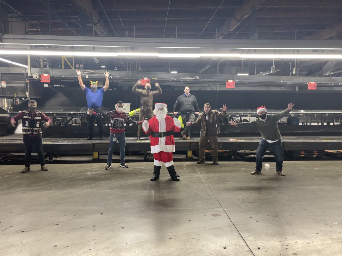 StudioUps's tweet image. Have a Safe and Happy Holiday!!!, from Studio Center 🎅🏼🤶🏼🎁🎄