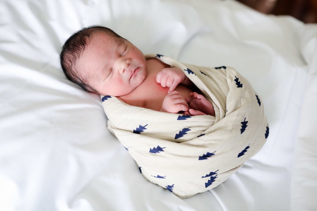 sydneypayge2's tweet photo. 12/23/2020 my rainbow baby made his arrival. He is healthy and I couldn’t be happier 💕.        Cervantes-Psalms McCoy 💙 https://t.co/ppNJNDsmVp