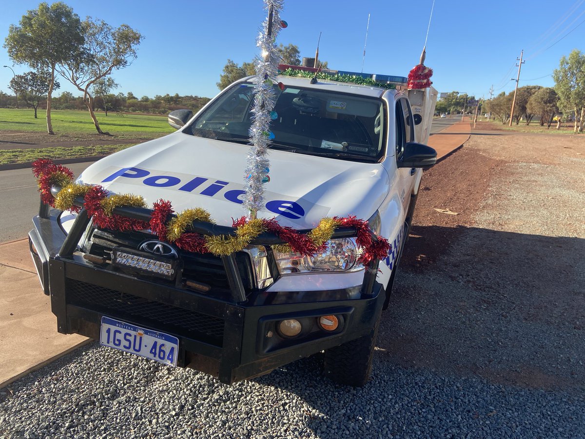 NewmanPolice's tweet photo. Merry Christmas from our “blue family” to yours. Wishing everyone a safe and love filled Christmas and New year. #fb #wapol #wapu #wapolice https://t.co/AcEspziANR