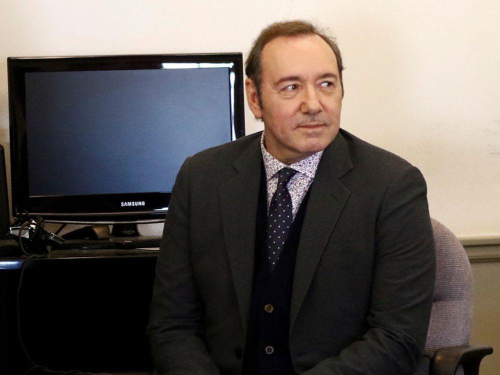 After being accused of sexual misconduct, Kevin Spacey tells people 'It does get better'