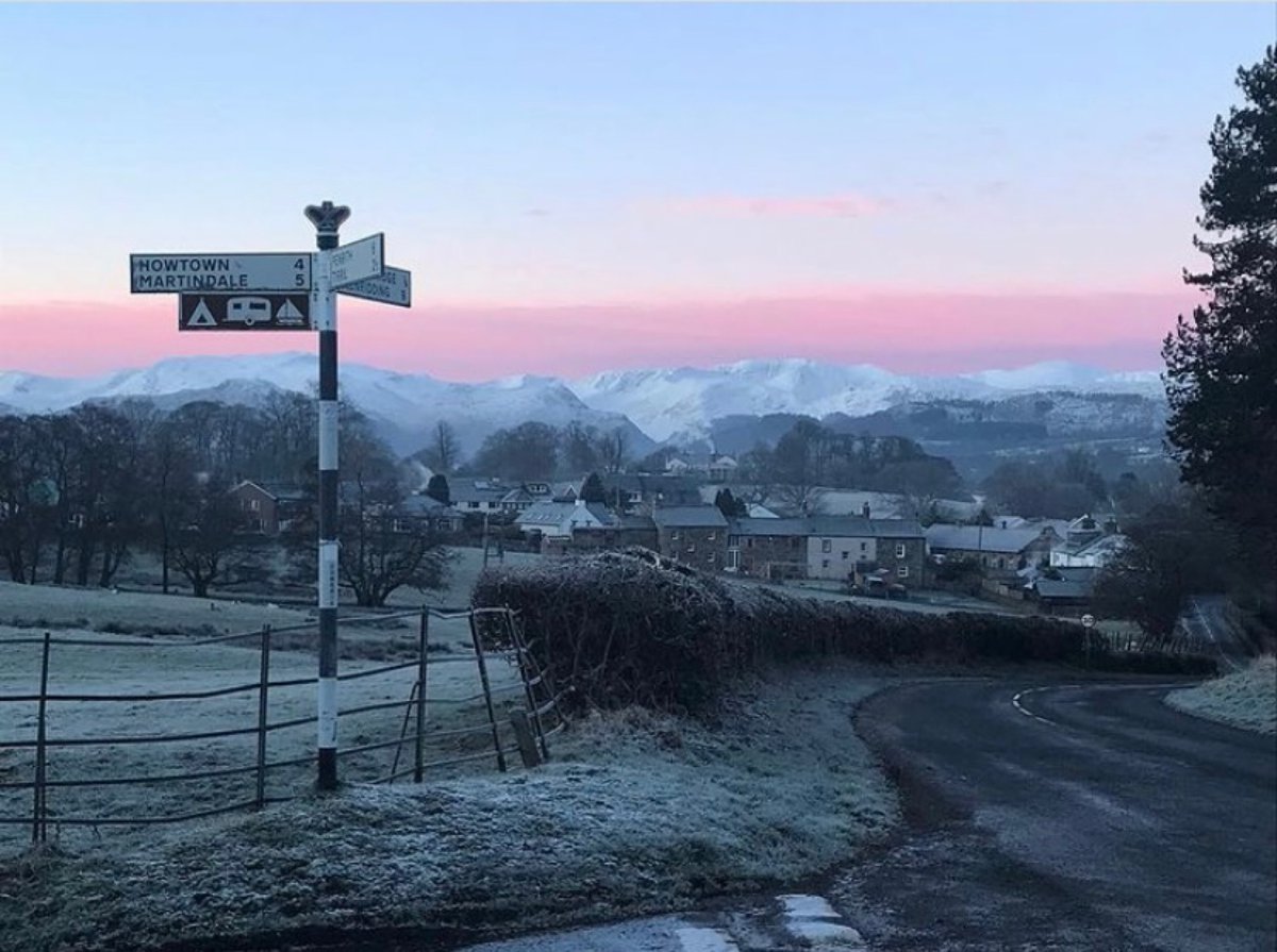 CrownPooleyB's tweet photo. ✨ The Crown Inn team would like to thank our customers for their continued support during this difficult time and wish everyone a very Merry Christmas ✨ https://t.co/GaVD4kE6xZ