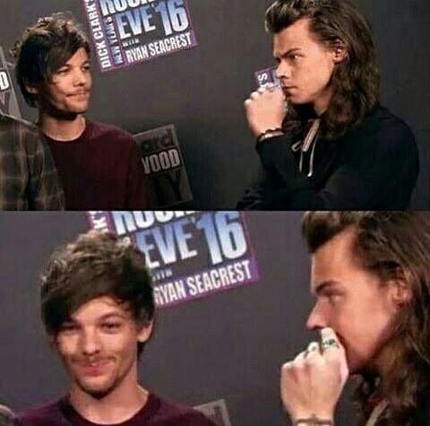 The smile on Louis face when he looks at Harry~A thread~