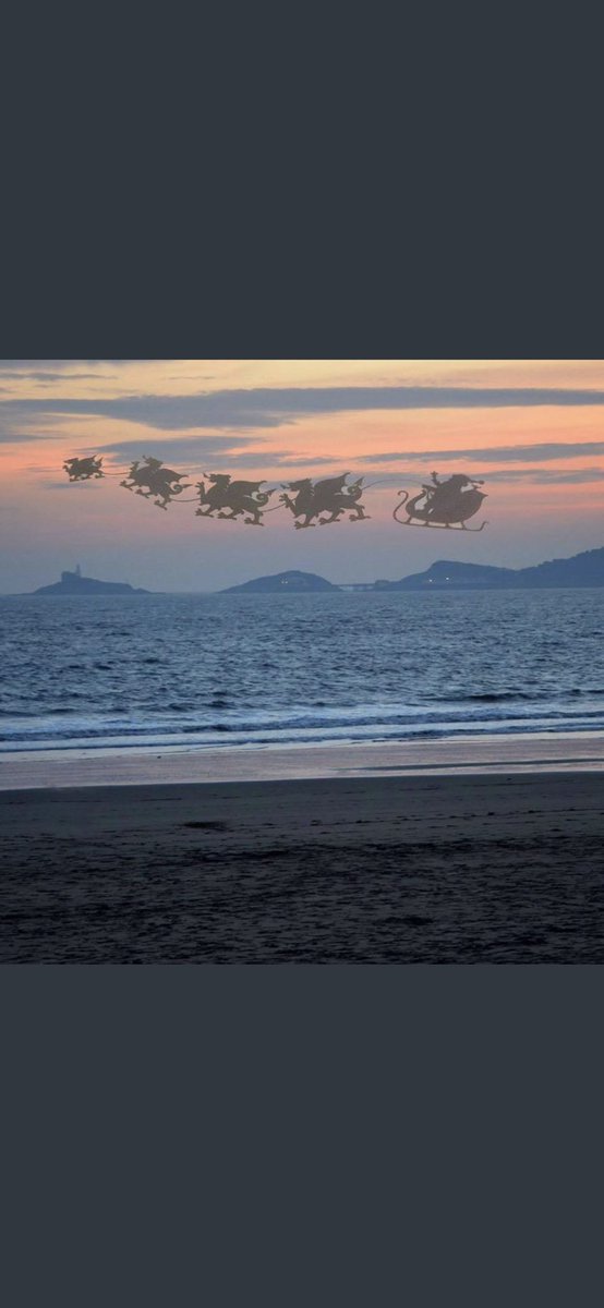 Isaac_Dental's tweet image. Nadolig Llawen- spotted over Wales in the early hours.... 🎅🏻🎅🏻🎅🏻
