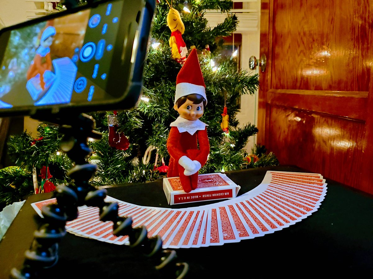 RedSpadeTheater's tweet image. Our last night with Snickers, our Elf on a Shelf. He's staying safe sharing his MAGIC virtually!

#elfonashelf
#virtualmagicshow