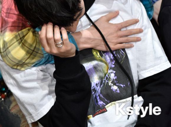 “who in got7” but it’s actually mark and jaebeom ; a 