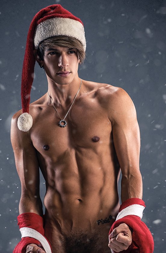 Merry Christmas! 🎄🎅 Shot by @karrde_pl See Santa's sack full exposed 🔞⬇️  https://t.co/X1GVYSlu9O