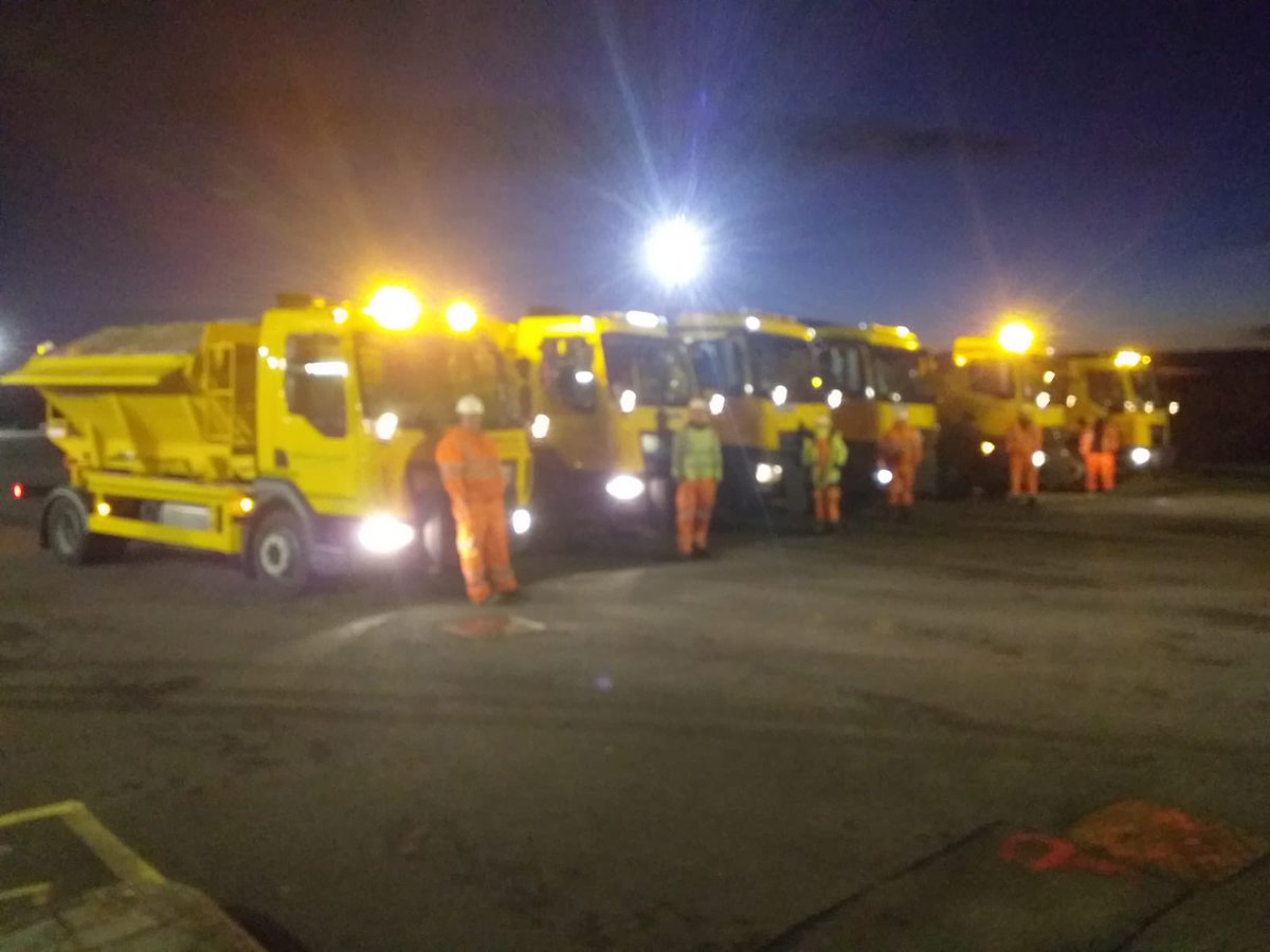 WiltshireWinter's tweet image. Good Morning and Happy Christmas, we are out again treating the primary routes across Wiltshire this cold Christmas morning. If your going out today allow extra time, slow down and think ICE. Drive safely today.