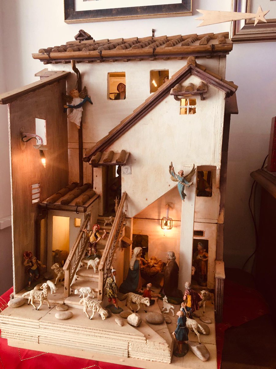 marstaf's tweet image. Auguri di un Buon Natale a tutti, in queste strane festività, con buonsenso e fiducia possiamo tornare a riveder le stelle.