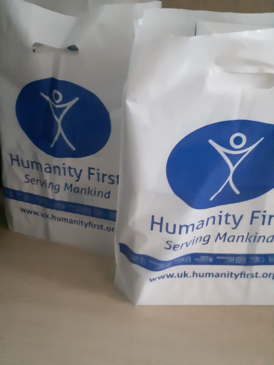 HumanityFirstNL's tweet photo. In appreciation of our #medical community, women from Humanity First #Nederland visited a medical facility to THANK them for their commitment & devotion to #humanity & #mankind in this period of #COVID19 #pandemic. #HF1995 #Almere #DenHaag #Islam #Islamnu #AhmadiyyaNL https://t.co/etygIkeAEZ