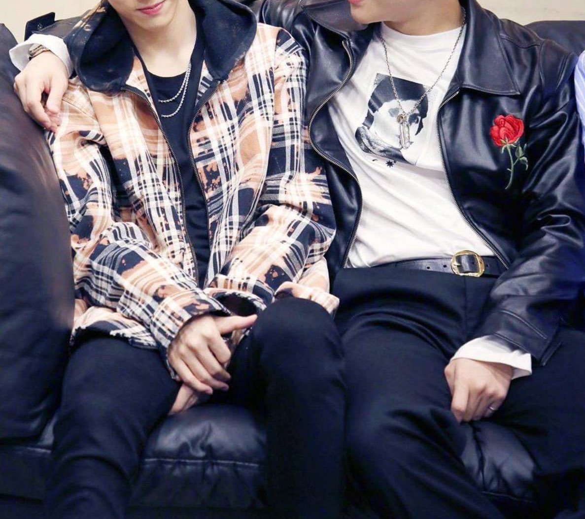 “who in got7” but it’s actually mark and jaebeom ; a 