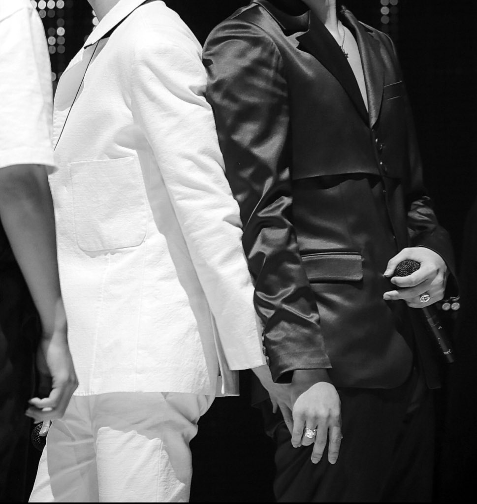 “who in got7” but it’s actually mark and jaebeom ; a 