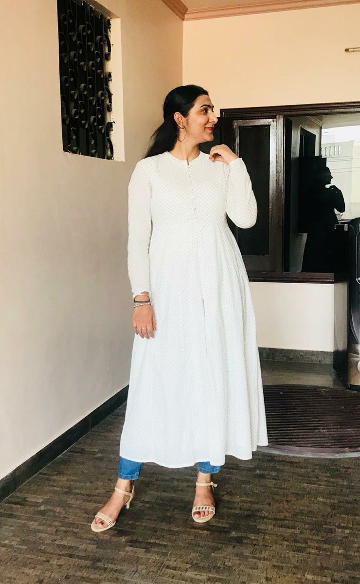 Navdeepkaur_09's tweet photo. ਸਮੁੰਦਰ ਵਰਗਾ ਰੁਤਬਾ ਰੱਖ।
ਨਦੀਆਂ ਆਪ ਮਿਲਣ ਆਉਣਗੀਆਂ। 

#selfcare #FridayFeeling #FridayThoughts #motivation #bestoftweets #havefaith #MerryXmas #MerryChristmas https://t.co/Qw0dGTbonF